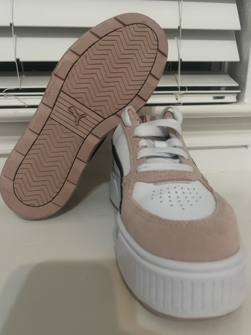 Puma White and Blush Pink Low-Top Sneakers - Picture 4 of 4